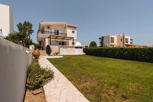 Del Mar Villa *